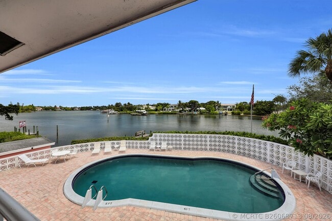 Photo - 475 Tequesta Dr Unit 16