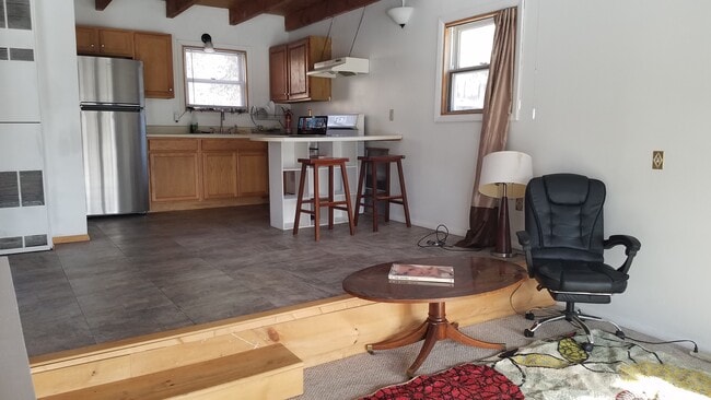 Building Photo - 661 Springtown Rd Unit A