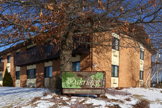 Oakridge Apartments