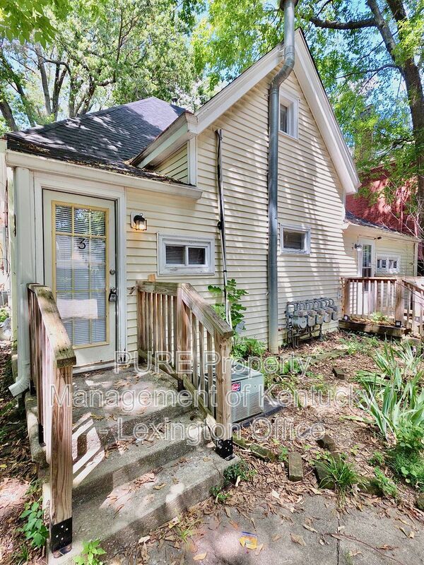Building Photo - 168 Woodland Ave Unit 3 Rental
