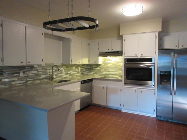 1614 Glenbrook Dr