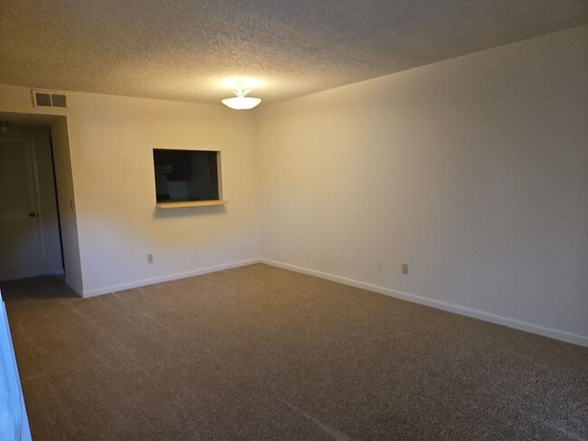 Photo - Spacious 1 Bedroom, 1.5 Bath Townhouse – Minutes from Nashville Unit 213B