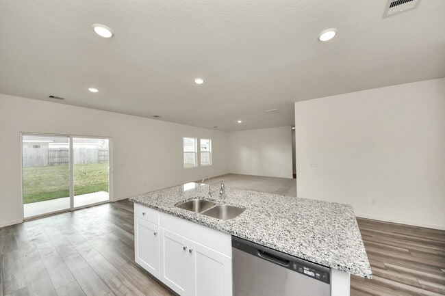 Photo - 5819 Bright Keel Dr