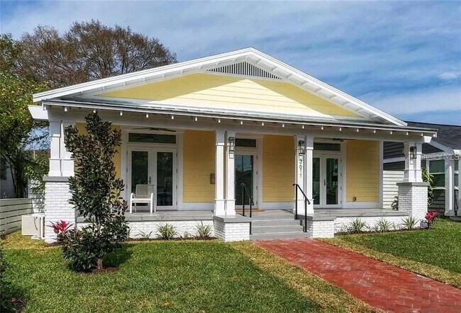 Building Photo - 3611 2nd Ave N