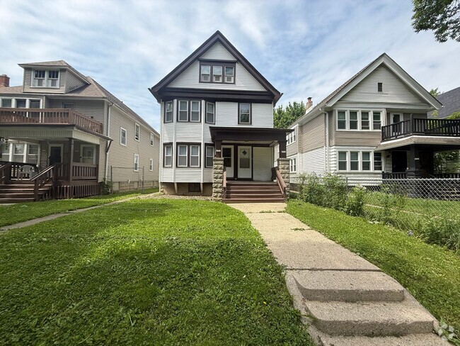 Building Photo - 2757-2759 N 36th St Unit 2759 N 36th St Rental