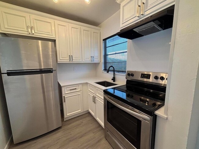 Photo - 1112 Lake Terrace Unit 2070