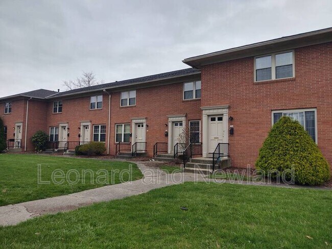 Photo - 576 Harding Rd