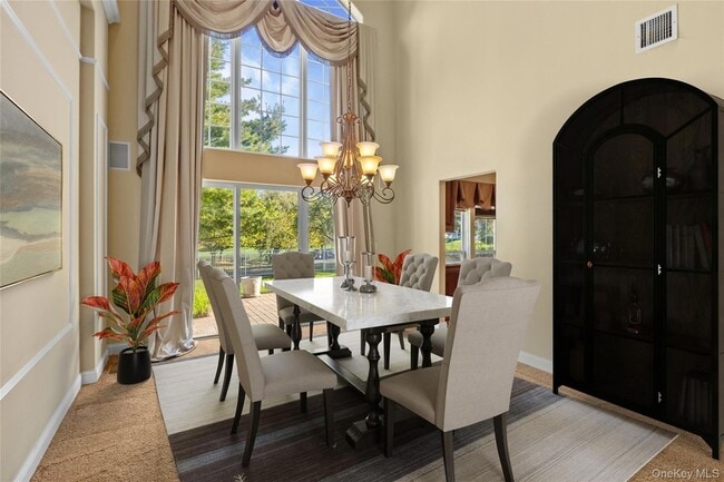 Photo - 169 Hamlet Dr