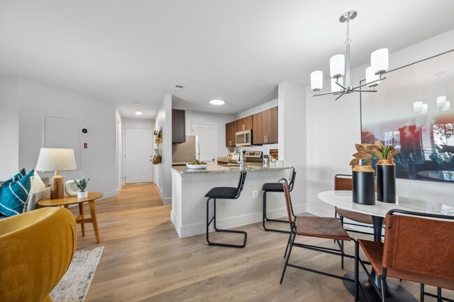 2BR, 2BA - 1,004SF - Dining Room