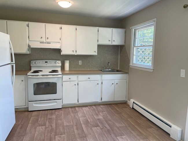 Building Photo - 508 Plain Hill Rd Unit B4 Rental
