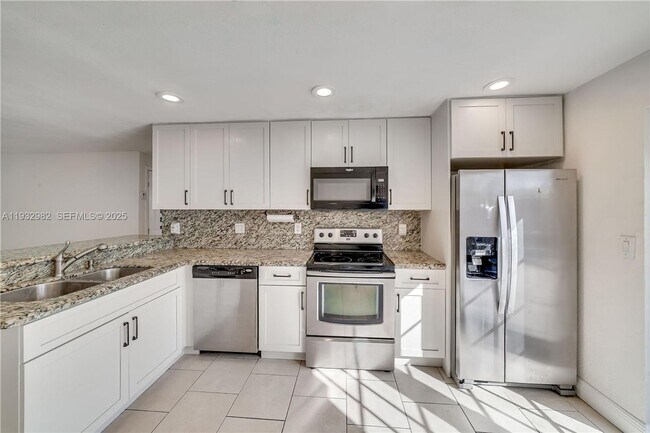 Photo - 5900 N Farragut Dr