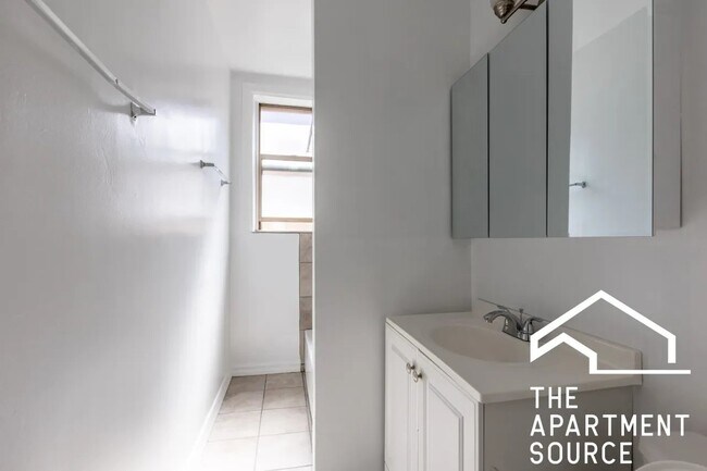 Photo - 1371 W Estes Ave Unit 1371 West Estes Avenue