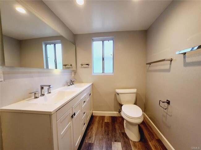 Building Photo - 1914 N Greenbrier Rd Rental