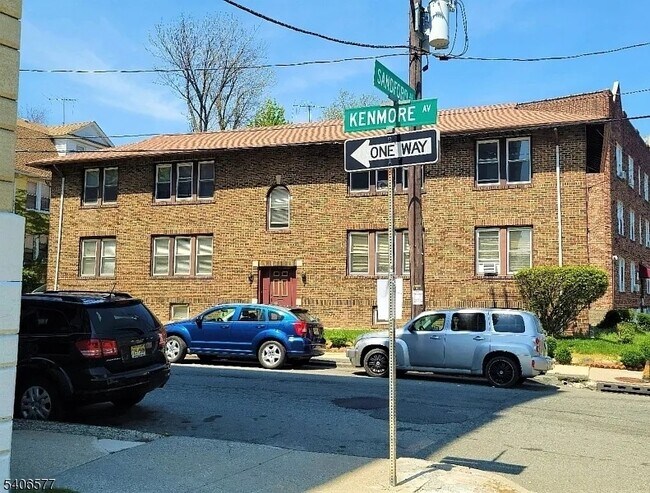 Photo - 367 Sanford Ave Unit 1R