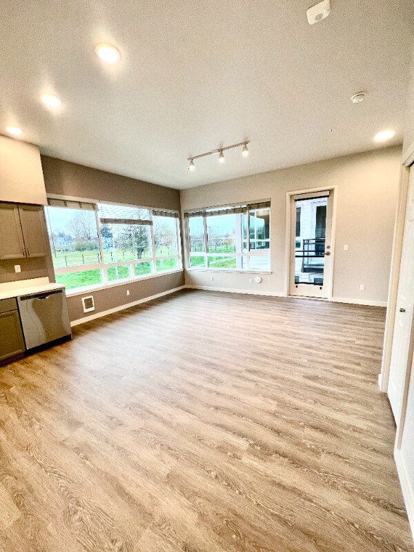 Photo - 2330 Yakima Ct Unidad B402