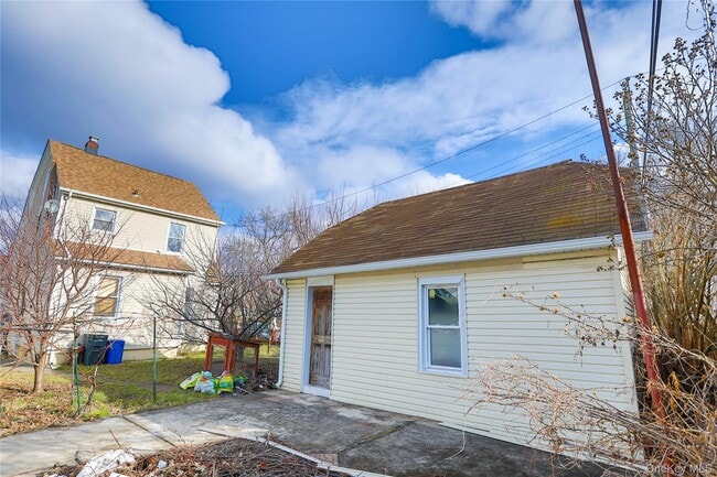 Photo - 216-64 113th Dr