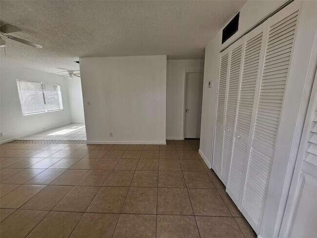 Photo - 2220 NW 59th Wy