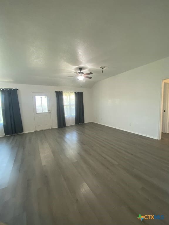 Building Photo - 2708 Hector Dr Rental