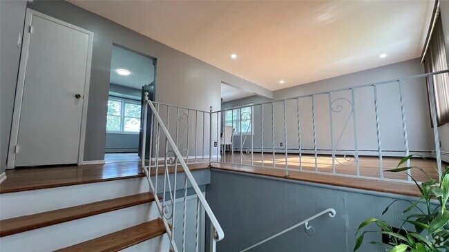 Building Photo - 133 Iceland Dr Rental