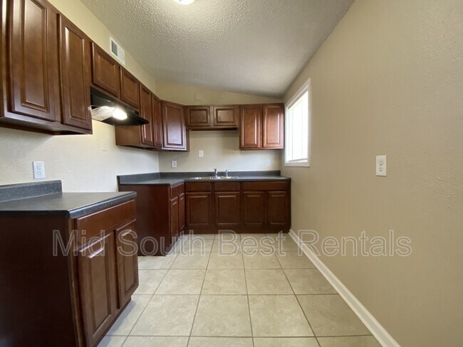 Photo - 3352 Charlotte Rd