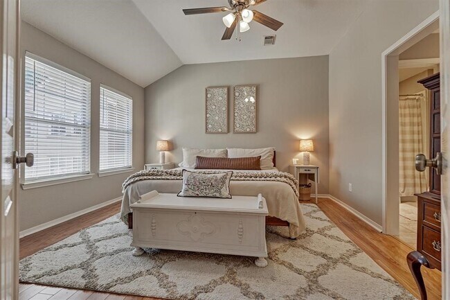 Building Photo - 87 Woodlily Pl