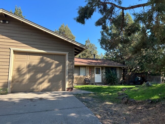 Photo - 1826 NE Wichita Way Unidad 1828