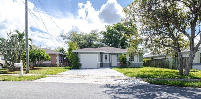 Photo - 116 NW 6th Ave