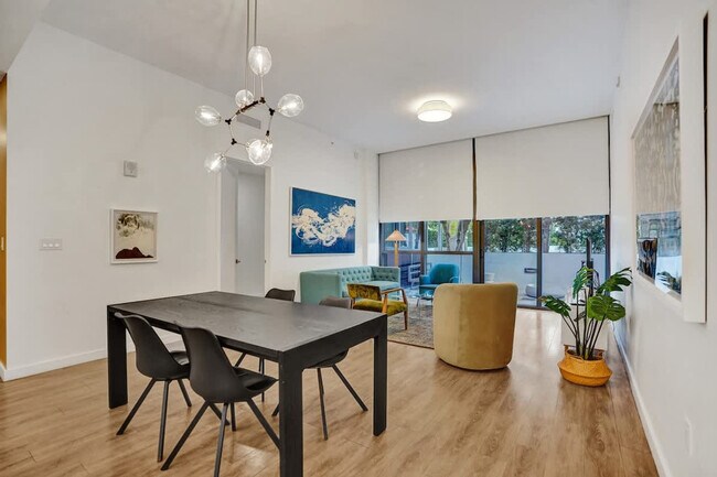 Photo - 1220 17th St Unidad SI ID1504090P