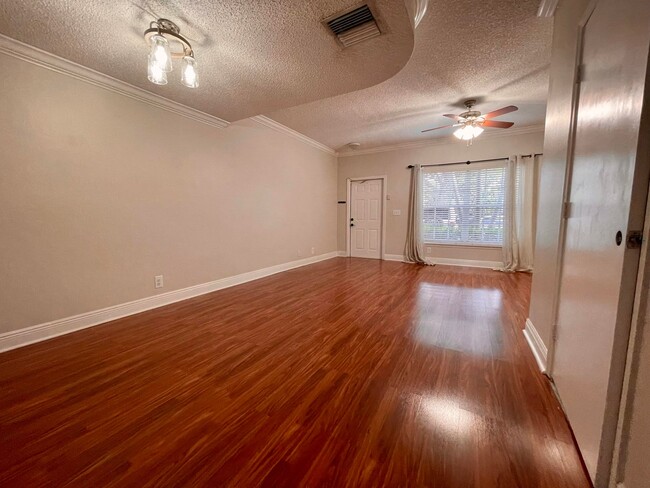 Photo - 926 Kokomo Key Ln Townhome