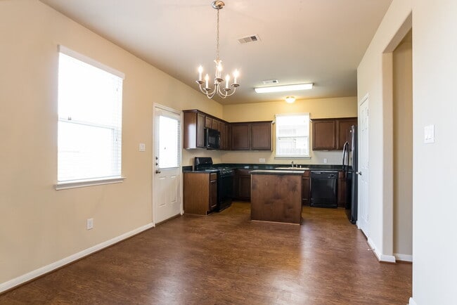 Photo - 3350 Allington Ct