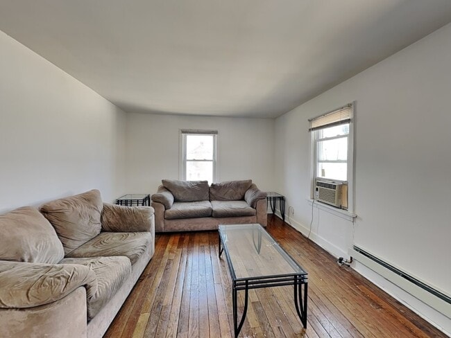 33 E Chalmers St Unit 3