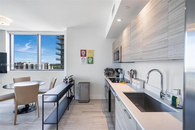 Photo - 121 NE 34th St Unit 121 NE 34th St 2109