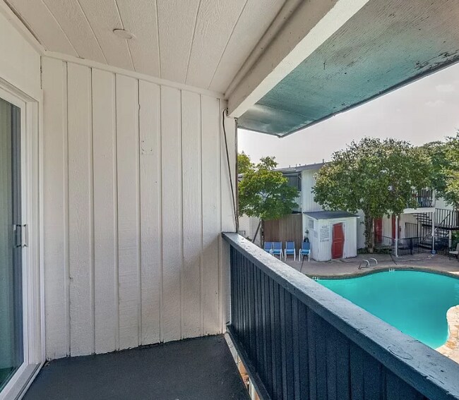 Photo - 2627 Douglas Ave Unit ID91741