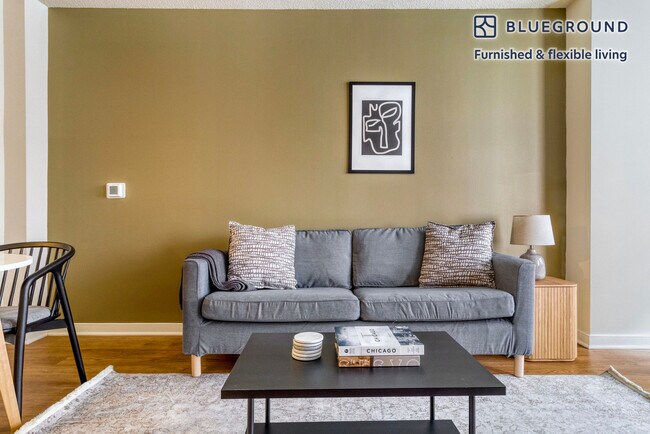 Photo - 2400 M St NW Unidad SI FL4-ID908