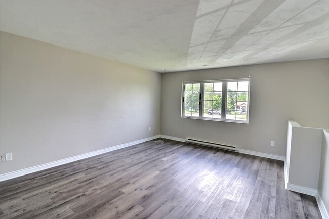 Photo - 1898 Amirault St