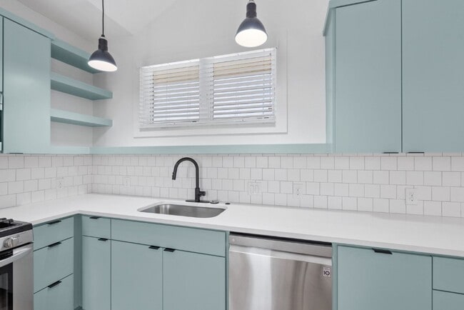 Photo - 4006 Avenue C Unidad 4006 Avenue C D, Austin, TX 78751