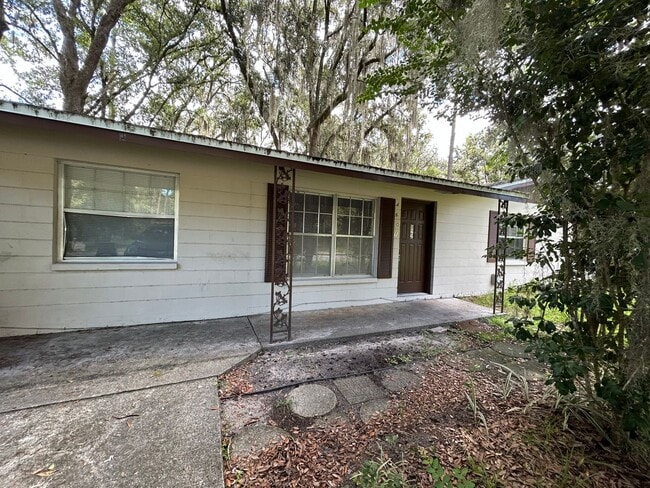 4601 NW 29th Ter