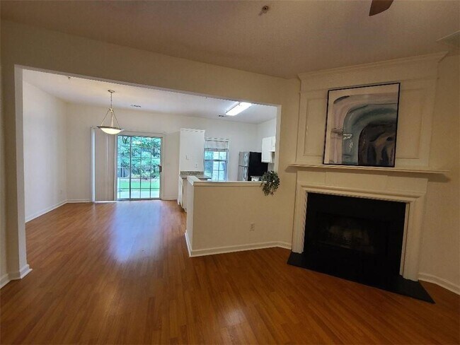 Photo - 2175 Whitestone Pl