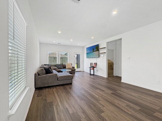 Photo - 5235 Creekstone Rise Ln