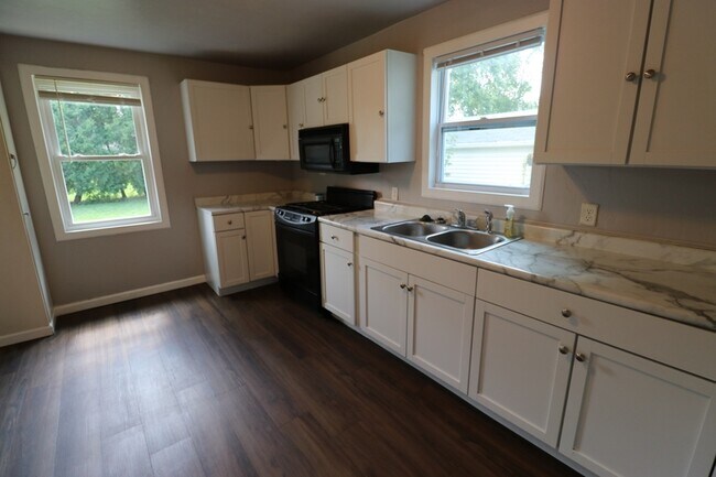 Photo - 1117 Dousman St