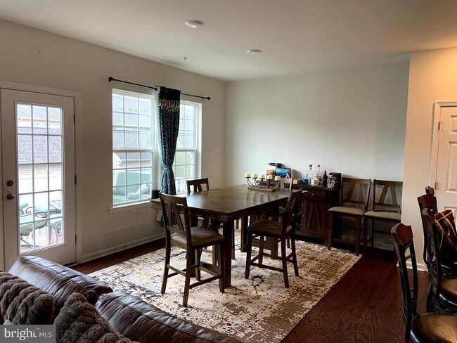 Photo - 311 Stafford Ct