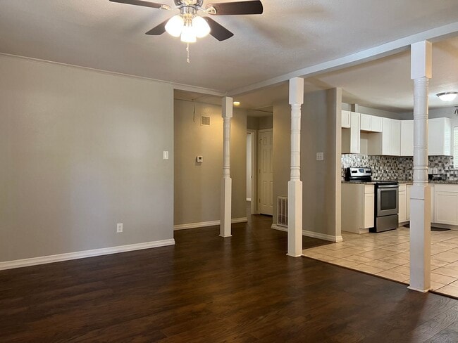 Photo - 1518 S Taylor St