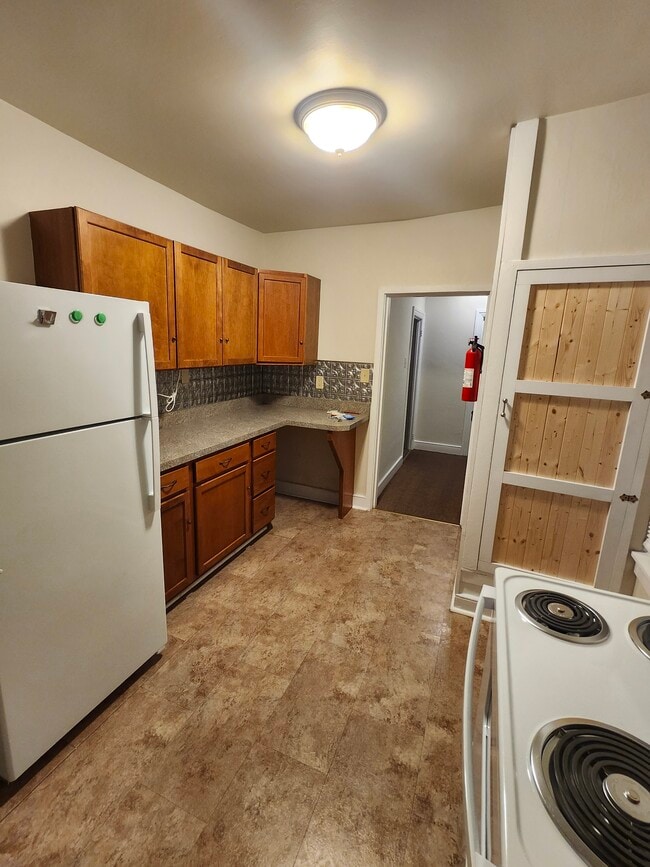 Building Photo - 24 S Market St Unit 24 S Market St