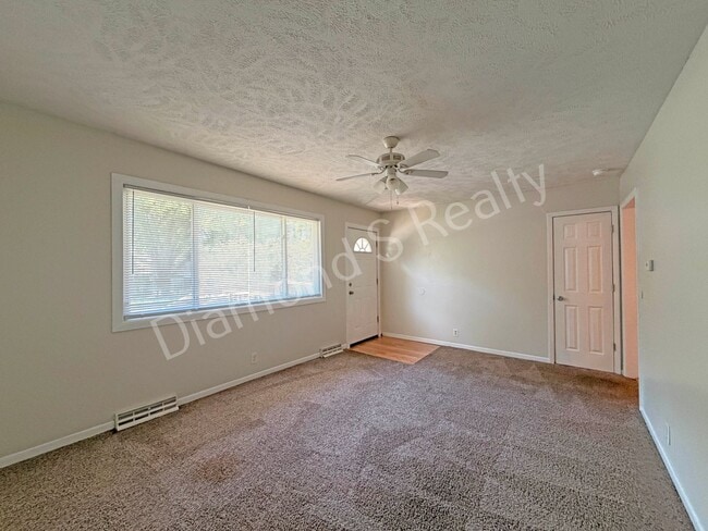 Photo - Charming 3-Bedroom in Southeast Springfield Location!