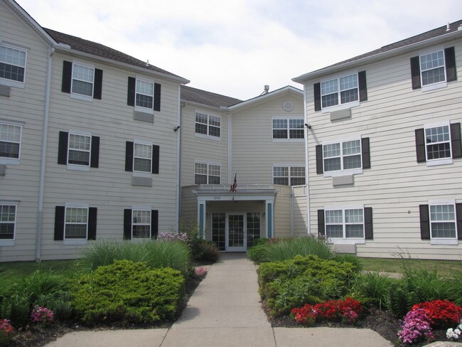 Swan Cove Apartments For Rent In Toledo Oh Forrent Com