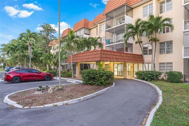 Photo - 4166 Inverrary Dr