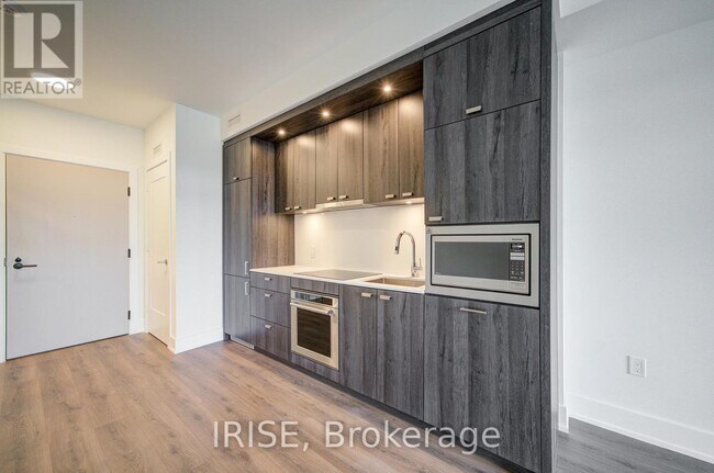 Photo - 858 Dupont St Unité 415