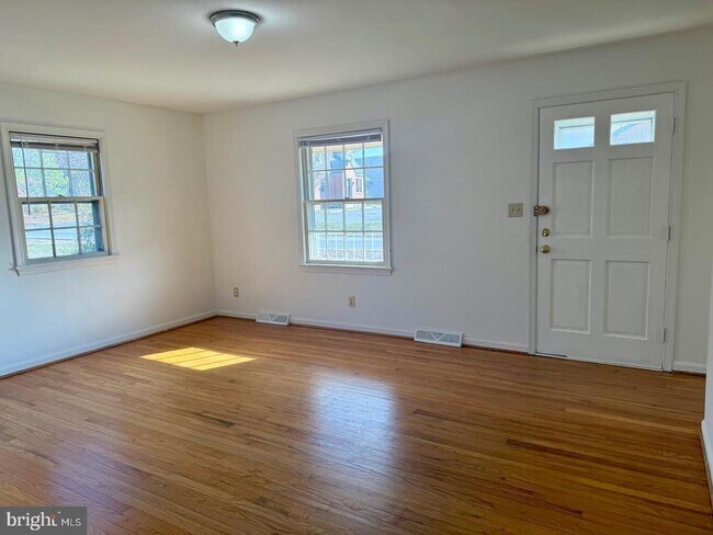 1010 Bernstein Rd