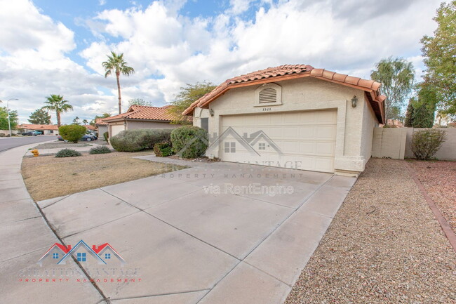 Photo - 3320 W Golden Ln