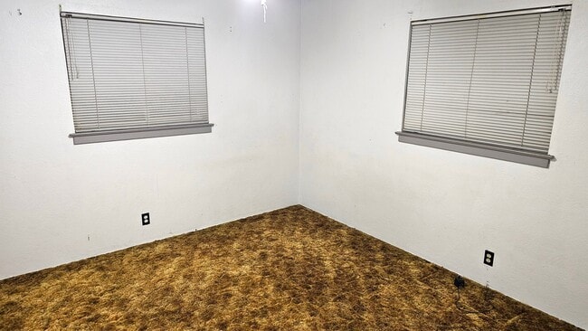 Photo - 5539 E Saginaw Wy Unit 1